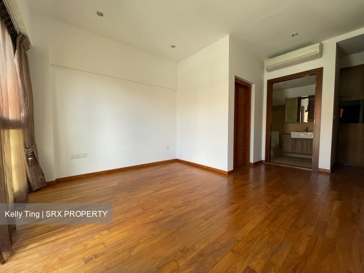 Holland Link (D10), Terrace #500357501